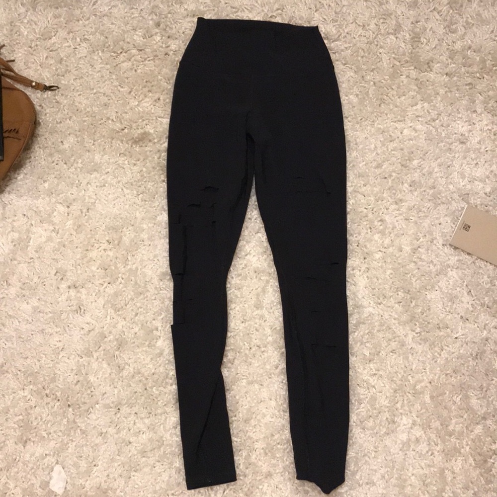 ALO leggings